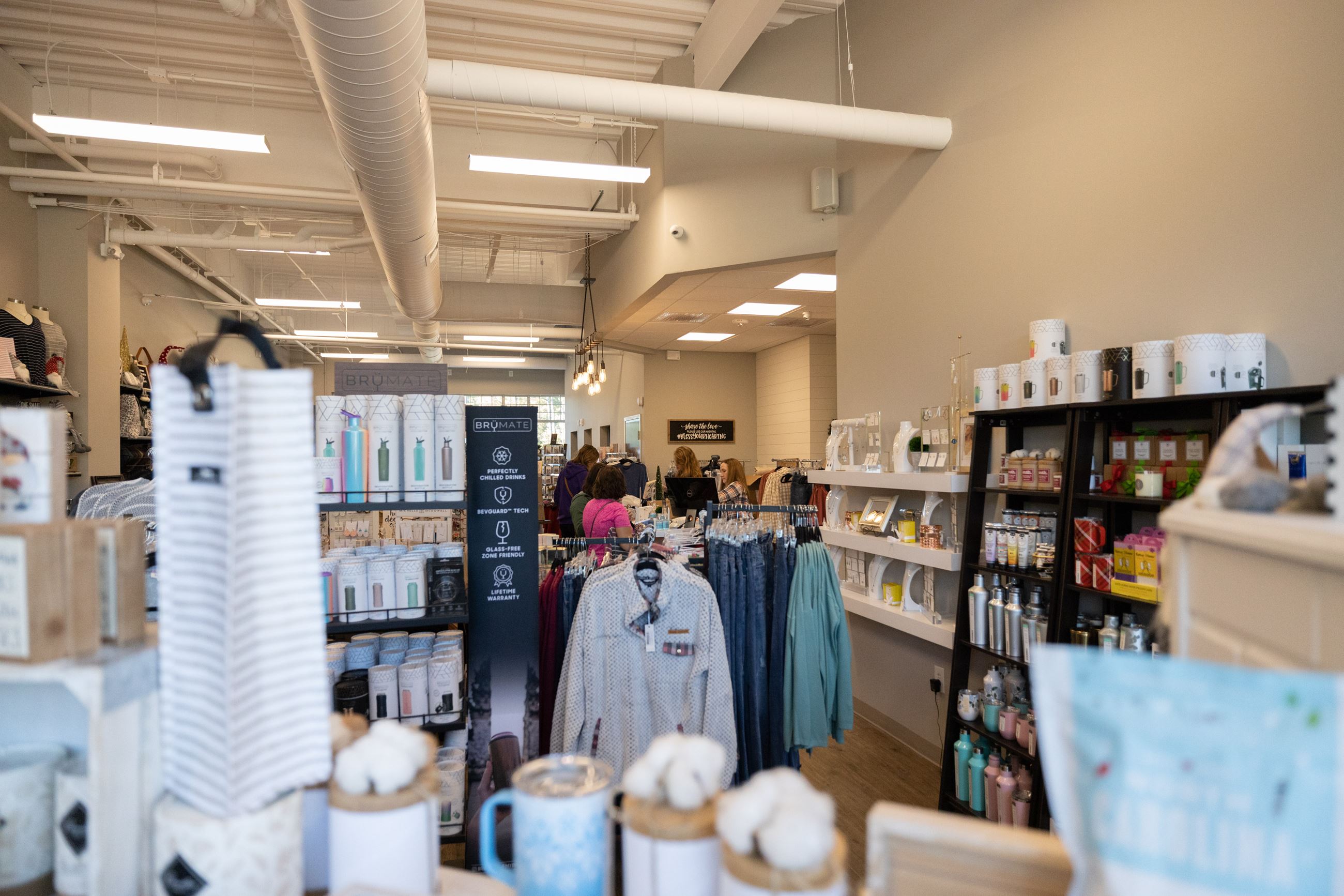 Retail, Holly Springs