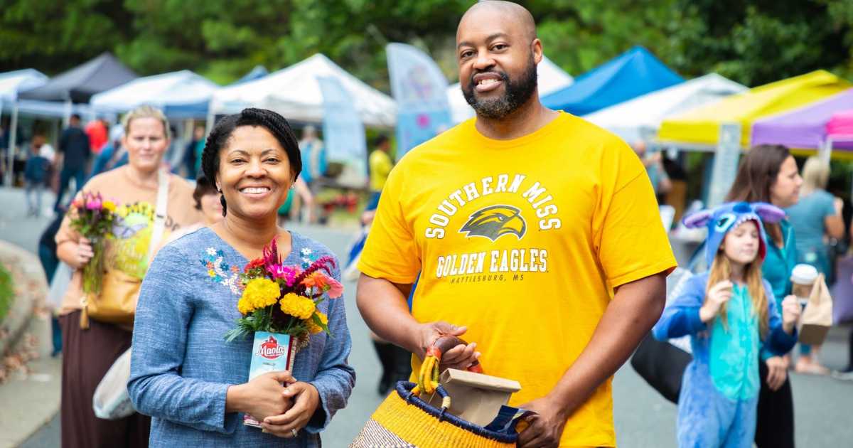 Couple enjoying the Farmers Market